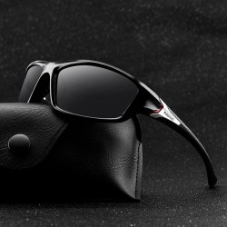 Мъжки спортни очила POLARIZED BLACK